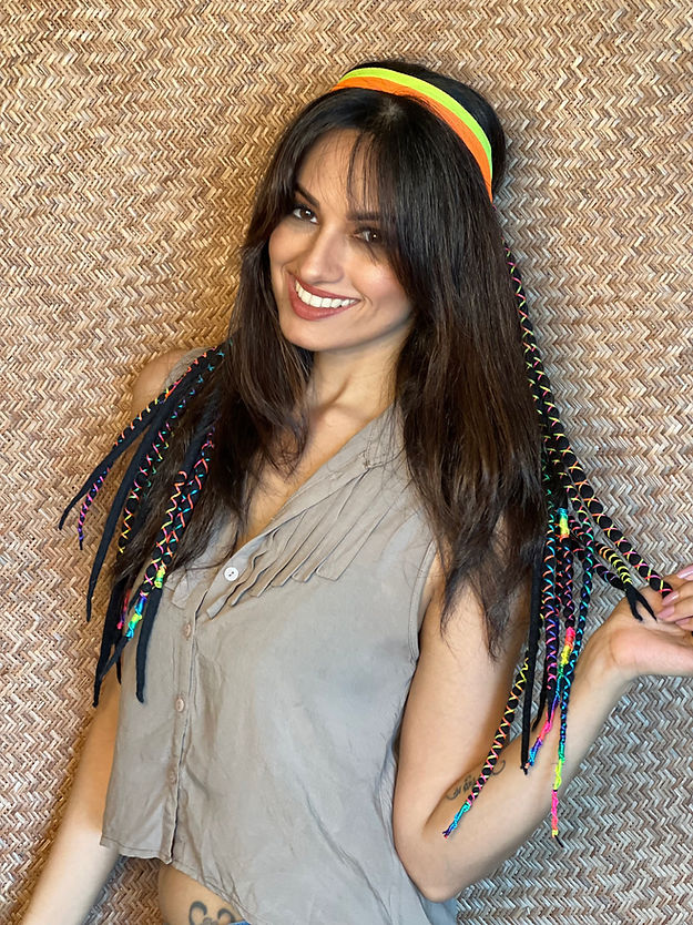 STRINGING NEONS - BLACK