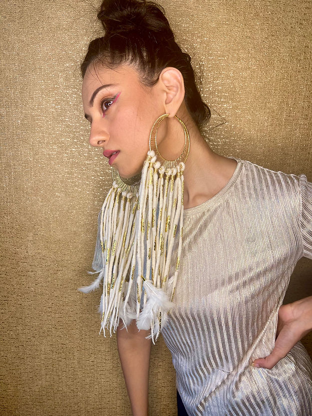 Filoplume Earrings (White)